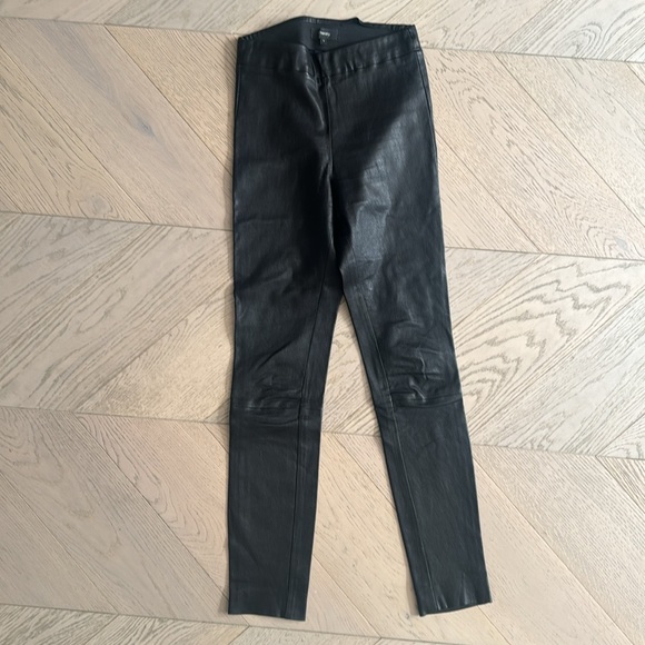 Theory leather pants in size 0 - Picture 2 of 2